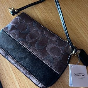 NWT Coach Wristlet Retails $58.00